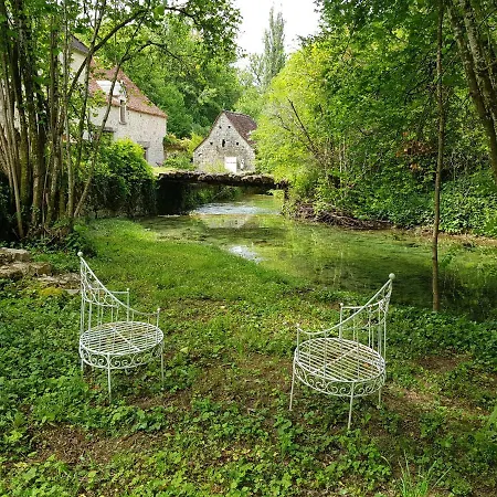 Le Moulin De Jules Et Akasha Bed & Breakfast *