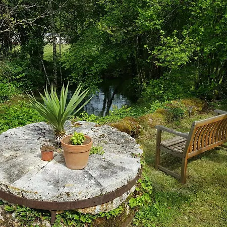 Bed & Breakfast Le Moulin De Jules Et Akasha Murat